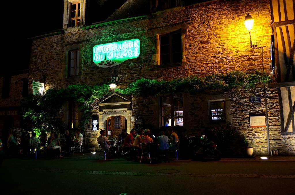 Le Cafe Du Village - Bar A Cocktails & A Ambiance Лоеак Екстер'єр фото